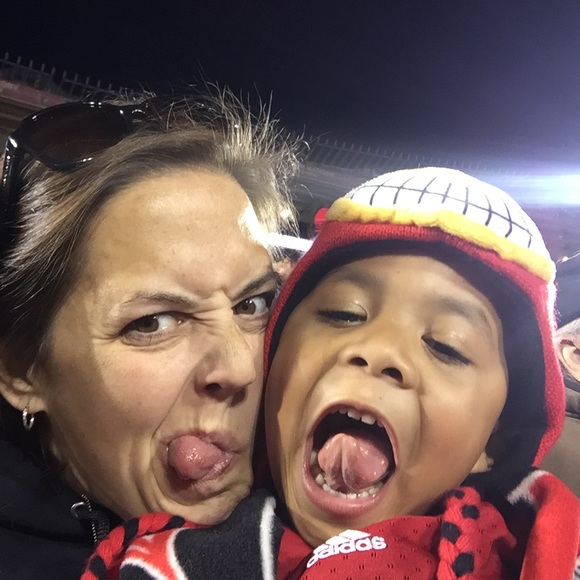 Meet your Posher, Danielle - Picture 3 of 6